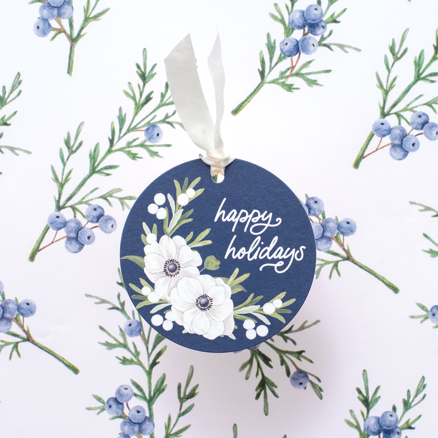 Winter Anemones Circle Gift Tags