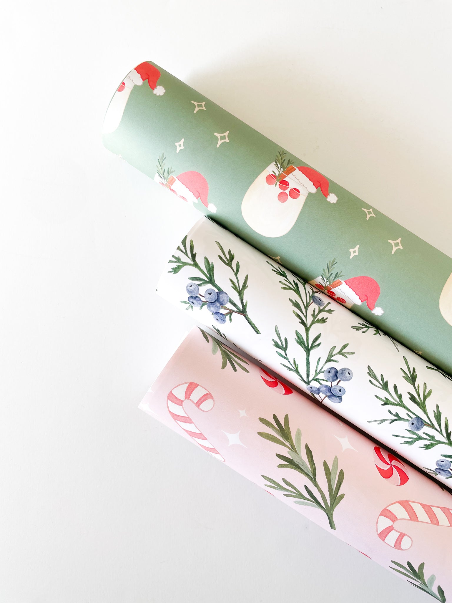 33ft + Heavy Duty Holiday Wrapping Paper for Sale in Millbrae, CA